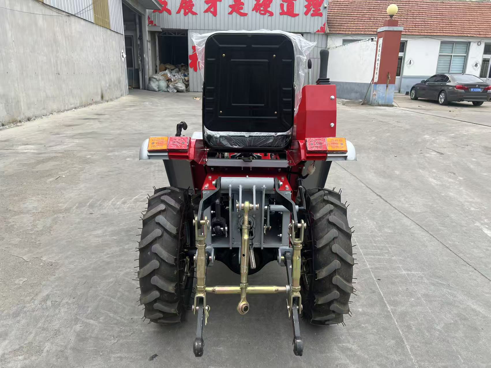 Landwirtschaftlicher Radtrakto – Agriculture.Farming Design Bewertung und Preis